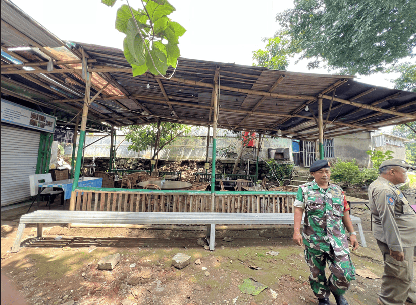 Bangunan Liar di Kawasan Bima Cirebon Disegel, Ternyata Ada Tempat Hiburan Juga
